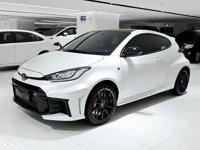 Toyota GR YARIS 2016