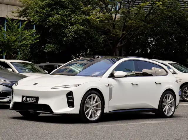 NIO NIO ET5T