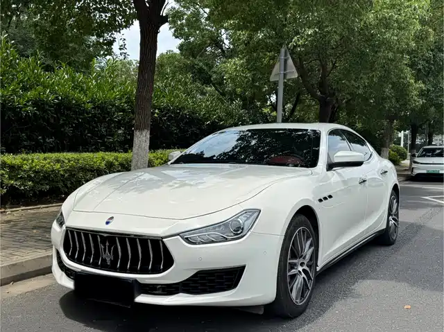 Maserati Ghibli 2021