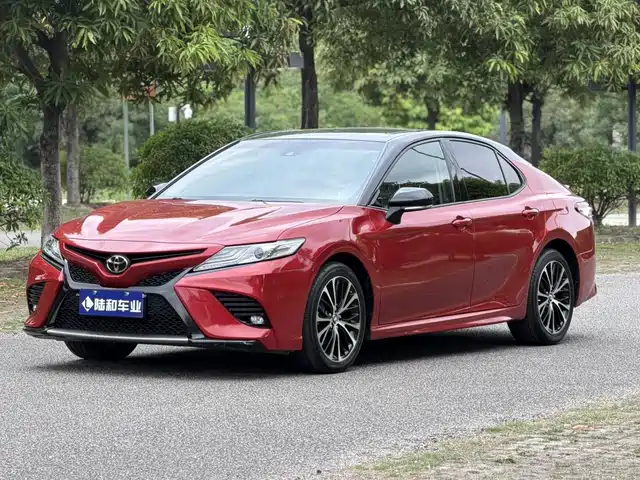 Toyota Camry 2018