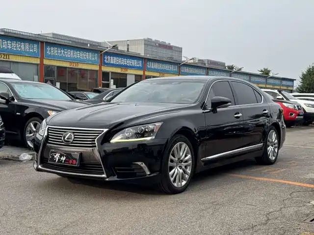 Lexus Lexus LS 2014