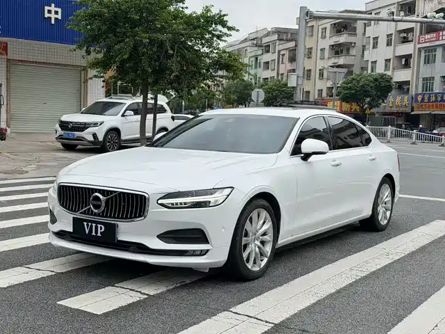 Volvo Volvo S90 2017