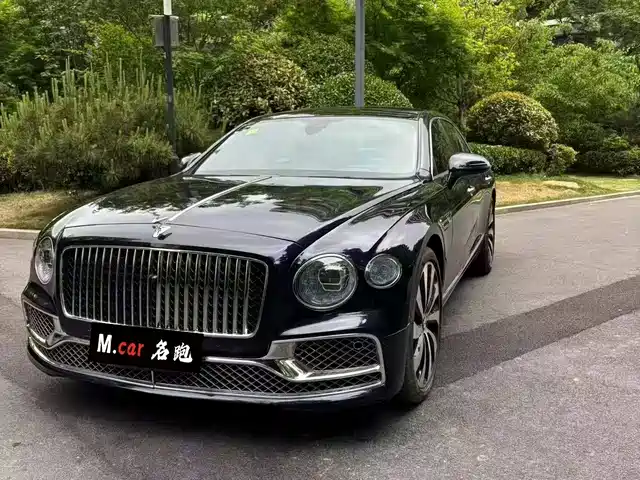 Bentley Flying Spur 2022