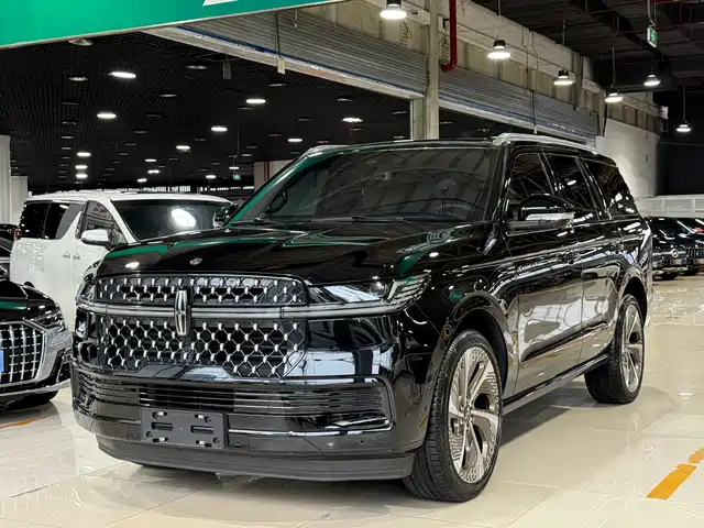 Lincoln Navigator 2025