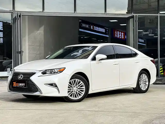 Lexus Lexus ES 2018