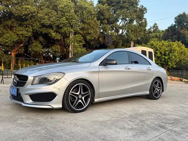 Mercedes-Benz Mercedes-Benz CLA (Import)