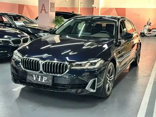 BMW BMW 5 Series 2021