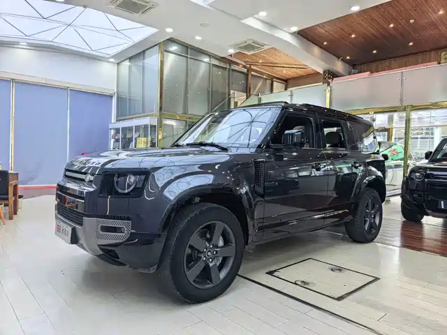 Land Rover Land Rover Defender 2025