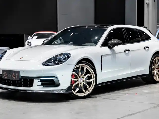 Porsche Panamera 2019
