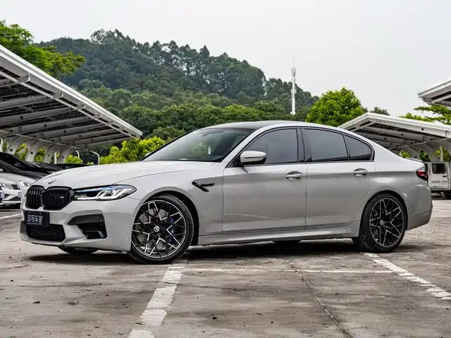 BMW BMW M5 2021