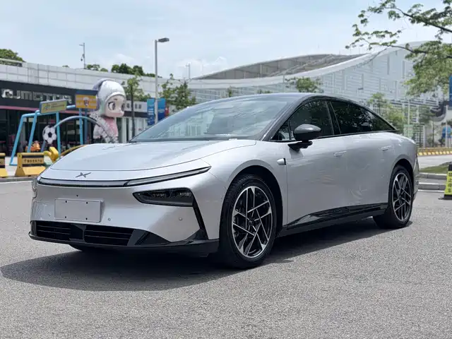 XPeng XPeng P7+