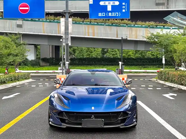 Ferrari Ferrari 812 2018
