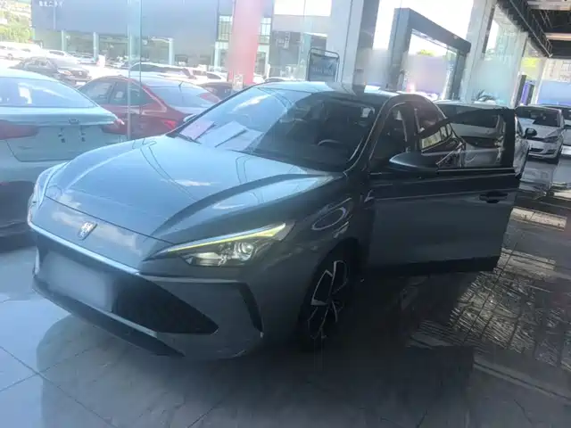 Roewe Roewe i5 2024