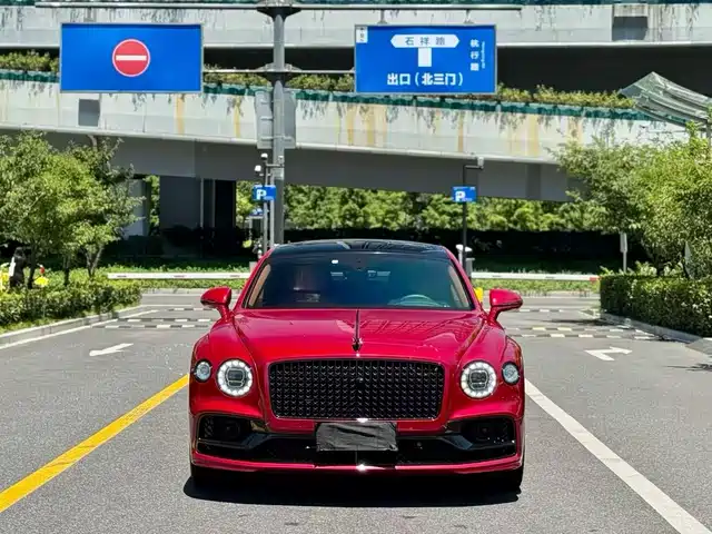 Bentley Flying Spur 2022