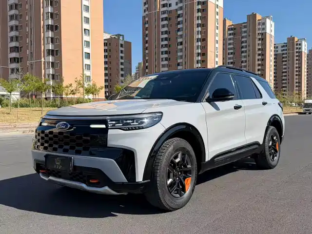 Ford Explorer 2025