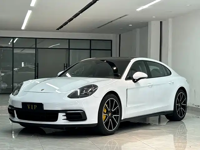 Porsche Panamera 2018