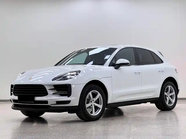 Porsche Macan 2021