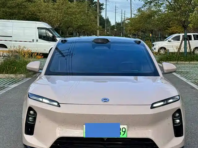 NIO NIO ET5 2025