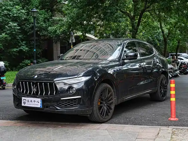Maserati Levante 2021