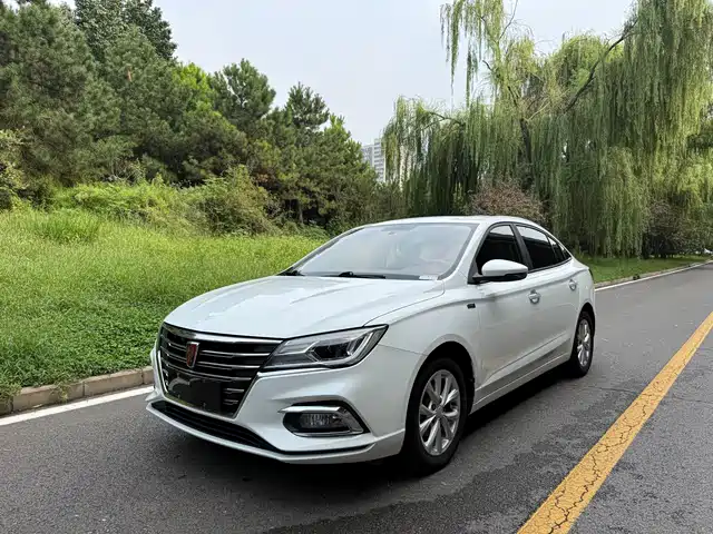 Roewe Roewe i5 2019
