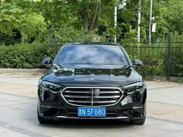 Mercedes-Benz Mercedes-Benz E-Class 2025