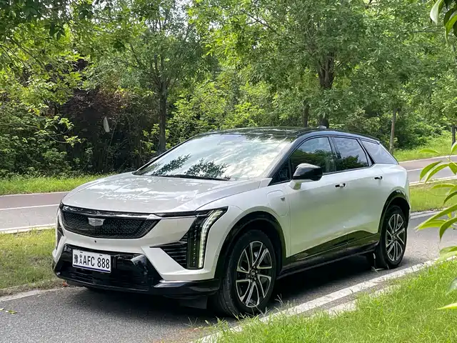 Cadillac IQ Ao Ge