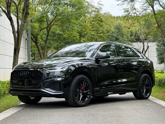 Audi Audi Q8