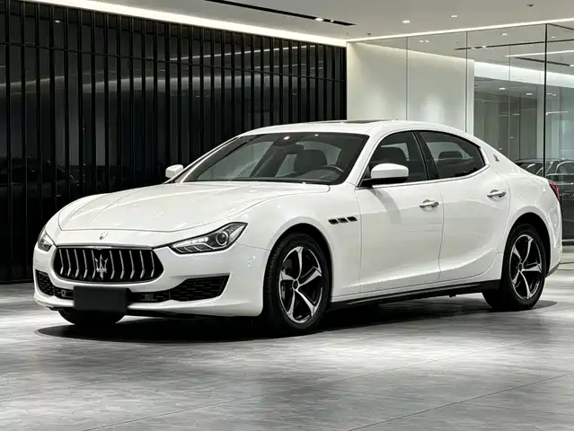 Maserati Ghibli 2021