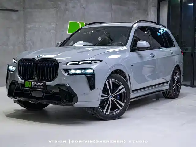 BMW BMW X7 2023