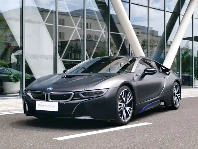 BMW BMW i8