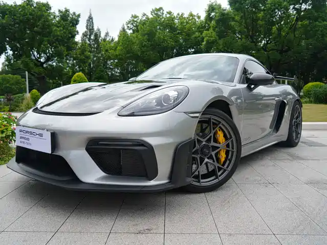 Porsche Porsche 718 2025