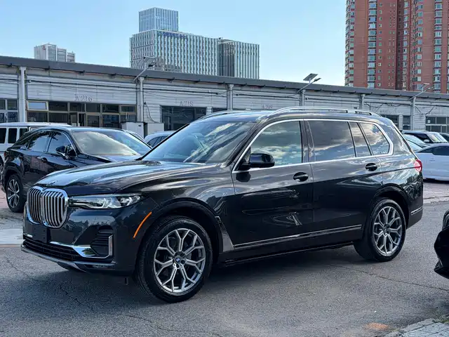 BMW BMW X7 2020