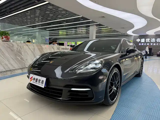 Porsche Panamera 2019
