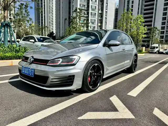 Volkswagen Golf 2014