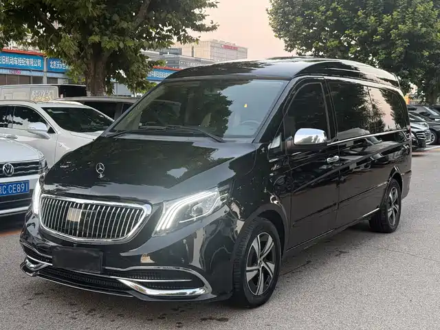 Mercedes-Benz Viano