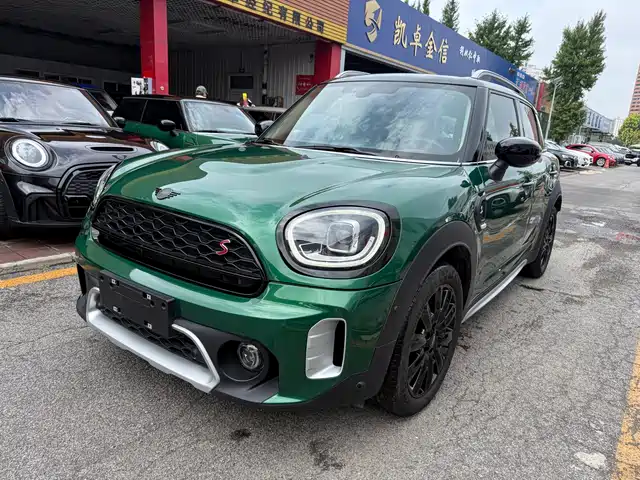 MINI MINI COUNTRYMAN
