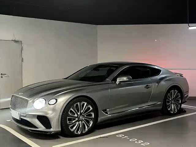 Bentley Continental 2021