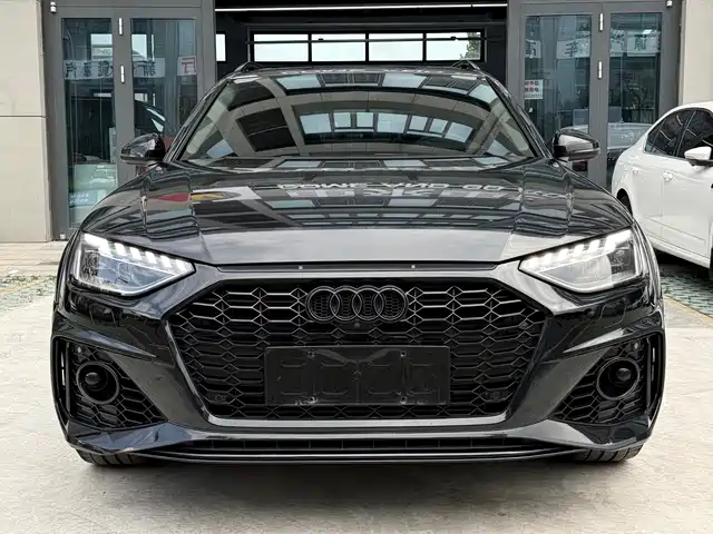 Audi Audi A4 (Import)