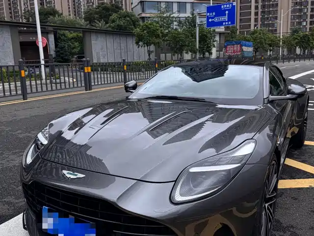 Aston Martin Aston Martin DB12 2024