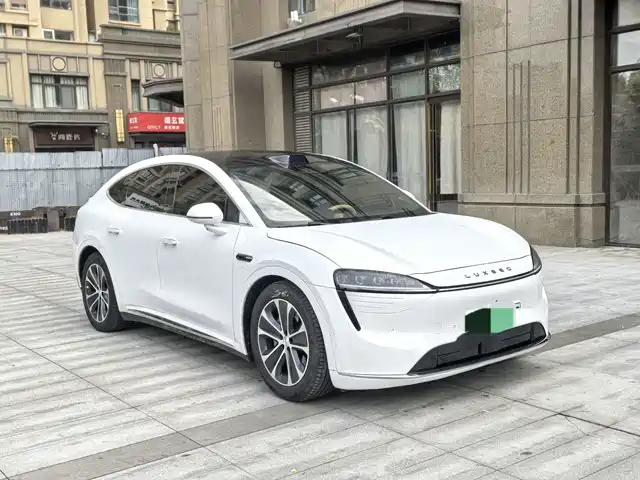 Zhijie Luxeed R7