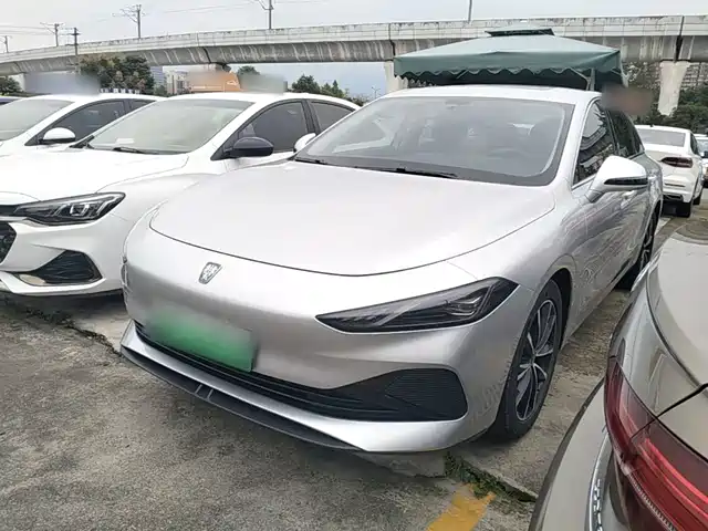 Roewe Roewe D7