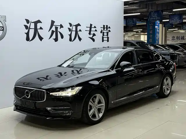Volvo Volvo S90 2018