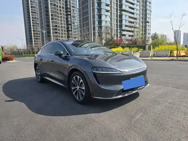 Zhijie Luxeed R7 2025