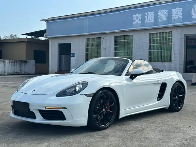 Porsche Porsche 718 2016