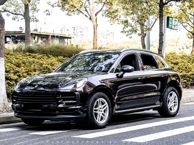 Porsche Macan 2021
