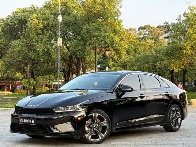Kia Kia K5 2022