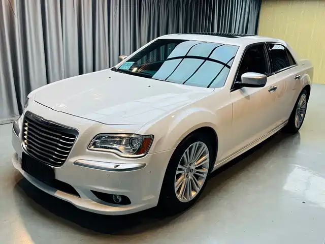 Chrysler Chrysler 300C (Import)