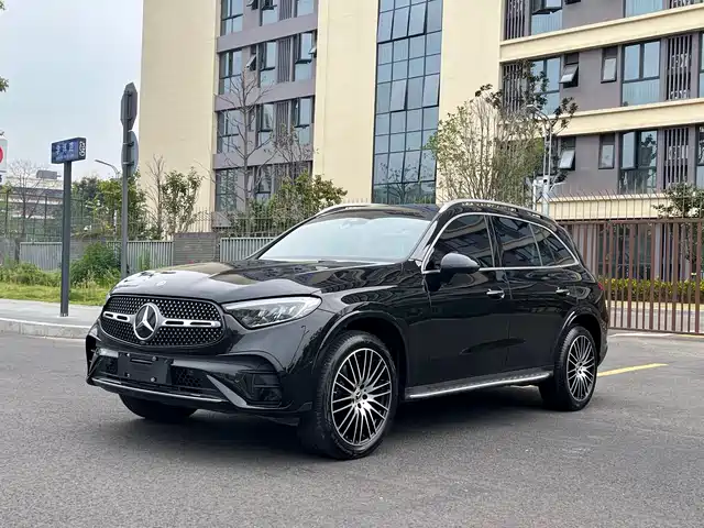 Mercedes-Benz Mercedes-Benz GLC 2023