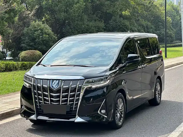 Toyota Alphard 2022
