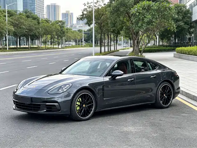 Porsche Panamera 2020